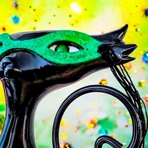 Collectible Resin Mardi Gras Carnival Halloween Lucky Cat Sparkling Green Mask